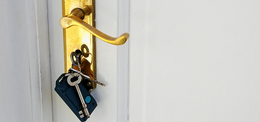 Broken Door Key Extraction in Half Moon Bay, CA
